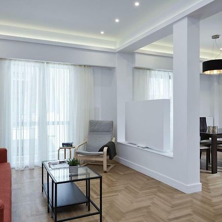 Luxurious Spacious Apt Next To Hilton Hotel Атина Екстериор снимка