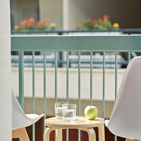 Luxurious Spacious Apt Next To Hilton Hotel Атина Екстериор снимка