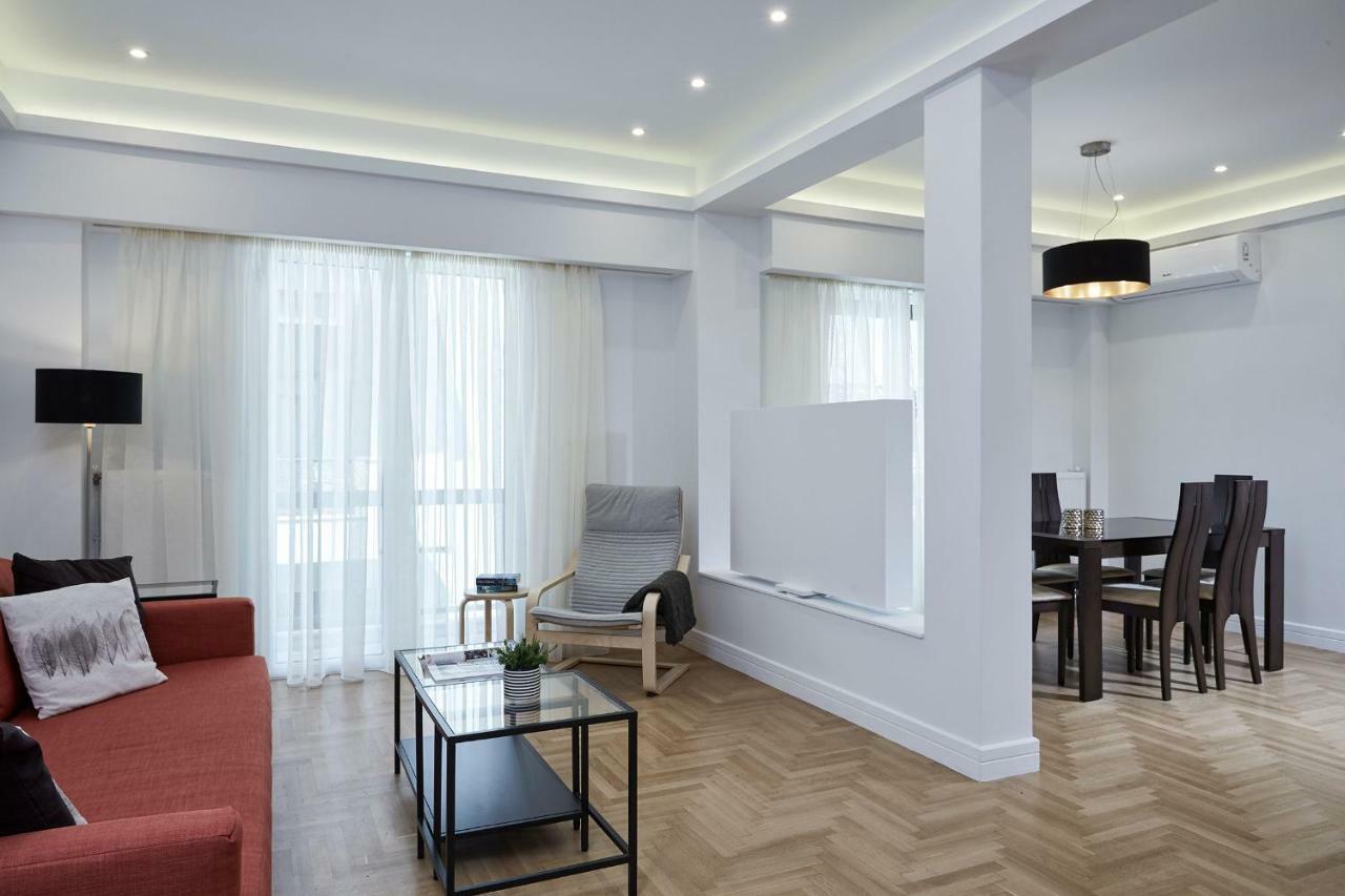 Luxurious Spacious Apt Next To Hilton Hotel Атина Екстериор снимка